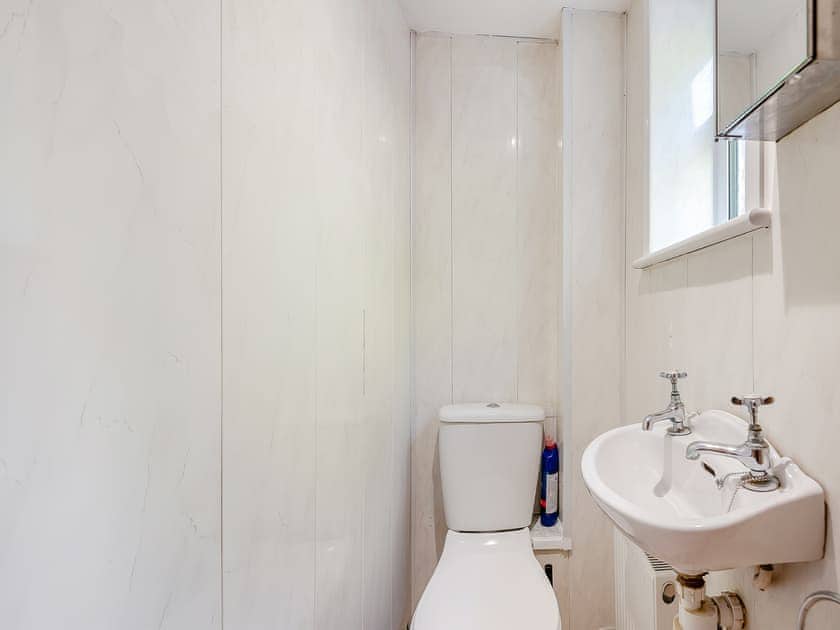 Bathroom | Rectory Cottage, Dibden, near Southampton