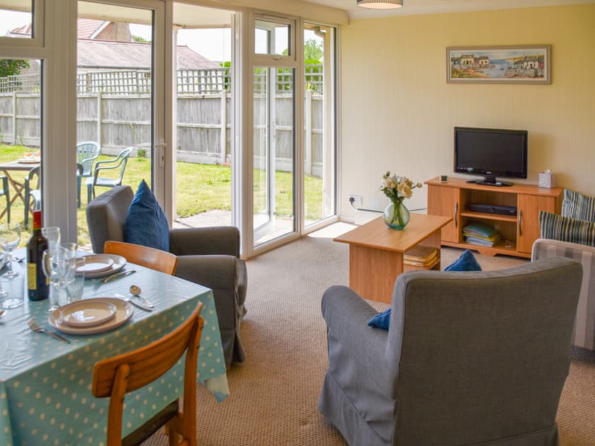 Open plan living space | Cedar Bungalow, Bacton