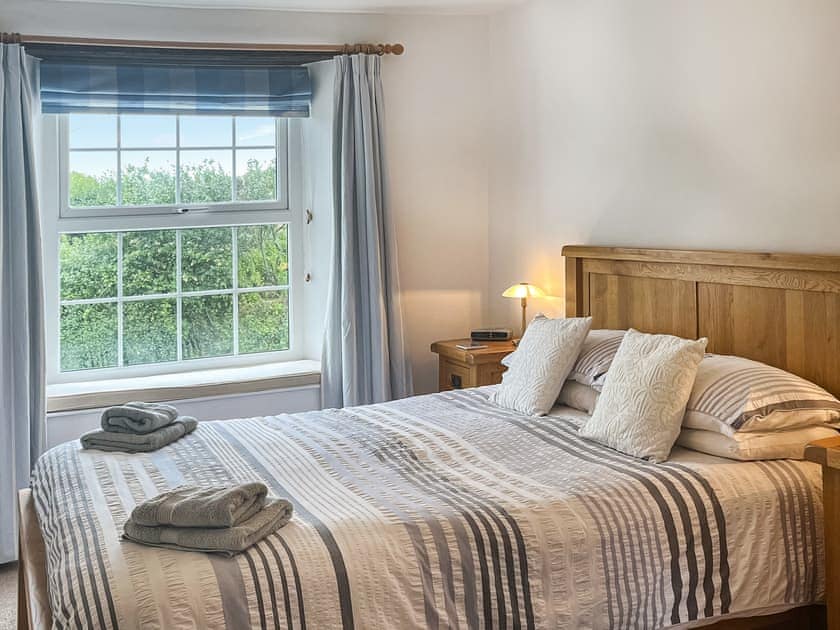 Kingsize Double Bedroom | Moore Cottage., Bude