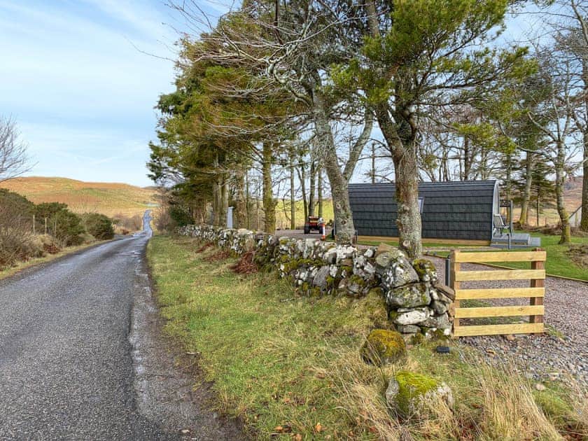 Exterior | Bracken Pod - Cluaran Pods, Connel, near Oban