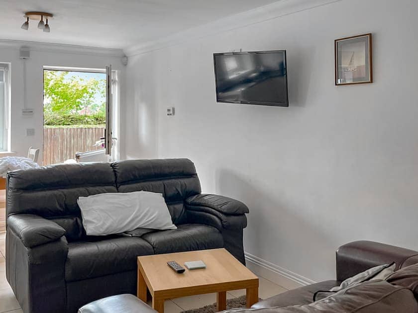 Living room | Mistletoe No.3 - Hall Farm Cottages, Althorne, near Chelmsford