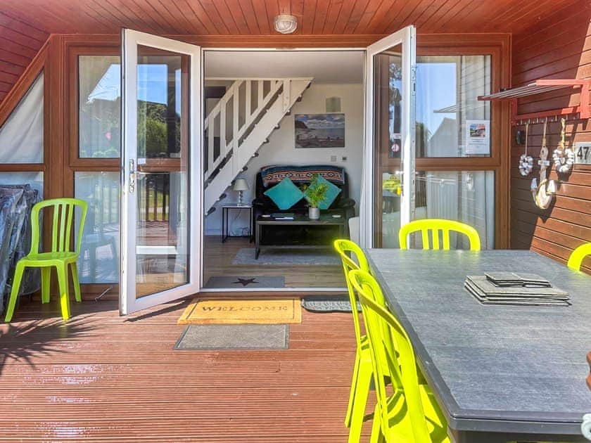 Terrace | Chalet 47 By The Sea, Kingsdown, Deal
