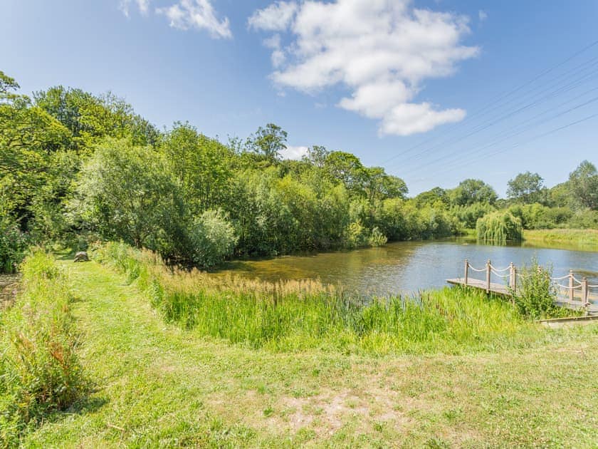 Surrounding area | Waterside Lodge Four - Ashgrove Country Park, Elland