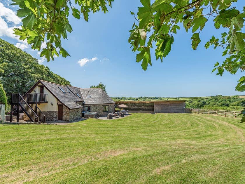 Garden and grounds | The Old Roundhouse, Hartland, Bideford