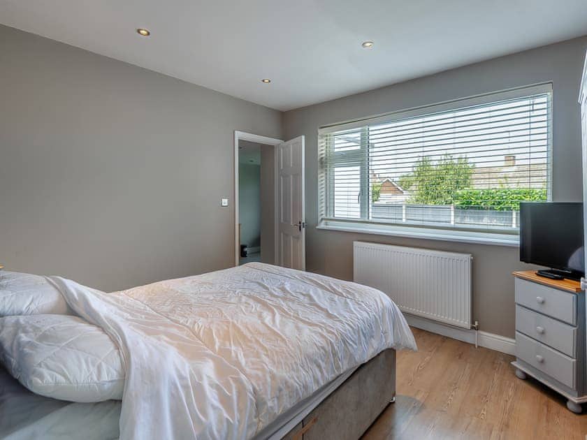 Double bedroom | Lamsey Cottage, Heacham