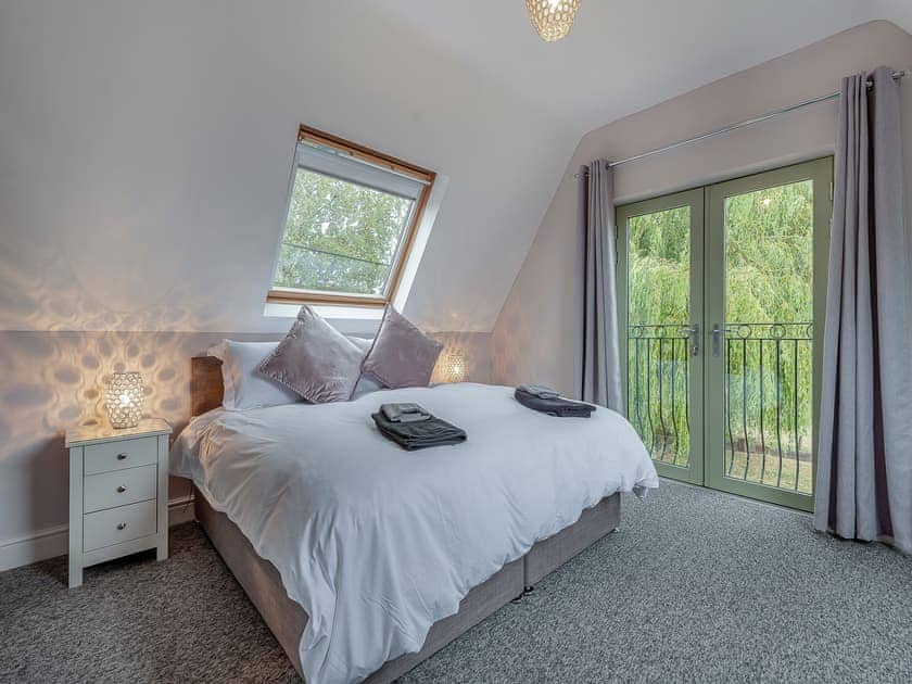 Double bedroom | The Pool House, Stalbridge, near Sturminster Newton