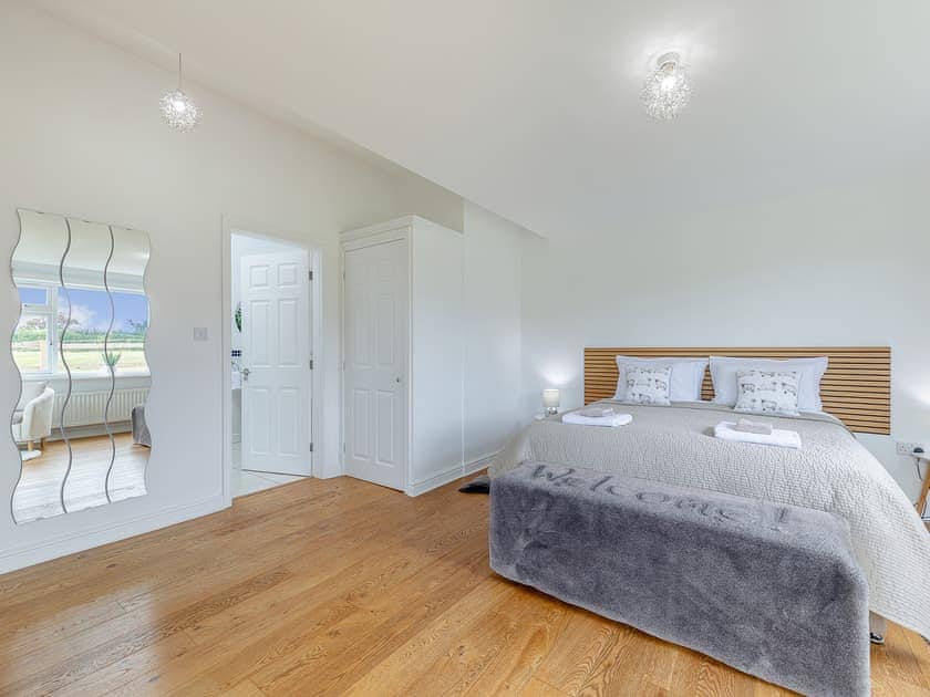 Master bedroom (Super King bed) | The Crofts, Winsford