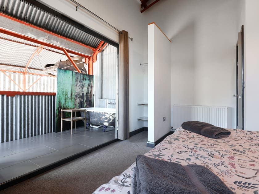 Double bedroom | Rusty Barn, Gloucester