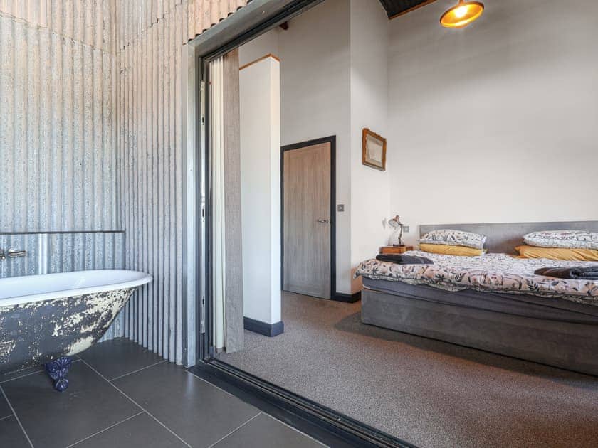 Double bedroom | Rusty Barn, Gloucester