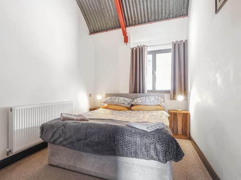 Double bedroom | Rusty Barn, Gloucester