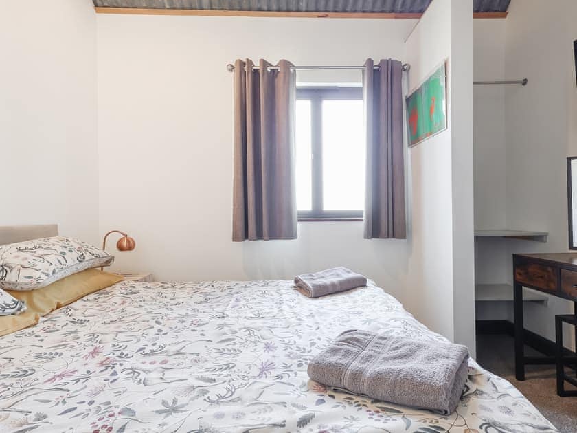 Double bedroom | Rusty Barn, Gloucester