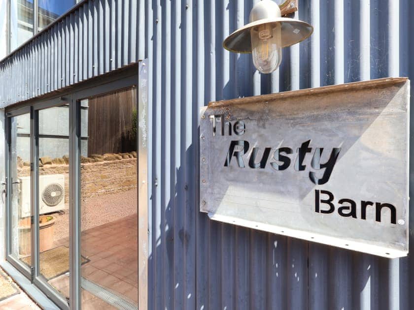 Exterior | Rusty Barn, Gloucester