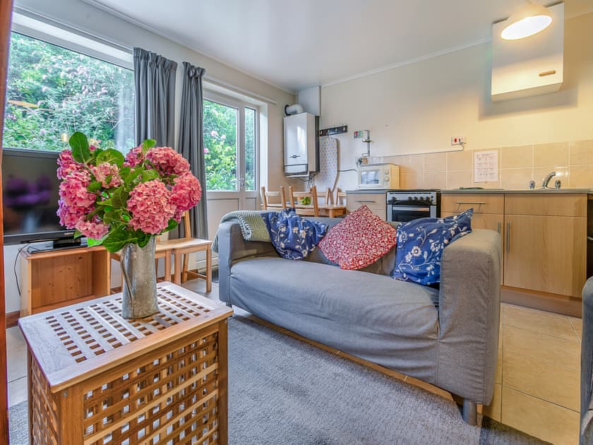 Open plan living space | The Vineries- 20 Blackbird Cottage - The Vineries, Lands End, near Porthcurno