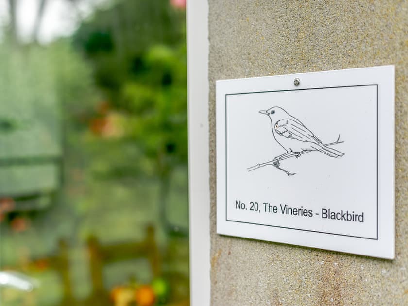 Outdoor | The Vineries- 20 Blackbird Cottage - The Vineries, Lands End, near Porthcurno