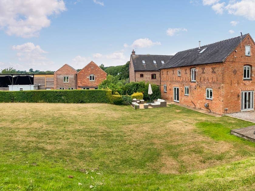 Exterior | Sunshine Cottage - Nether Burrows Farm, Kirk Langley, Ashbourne