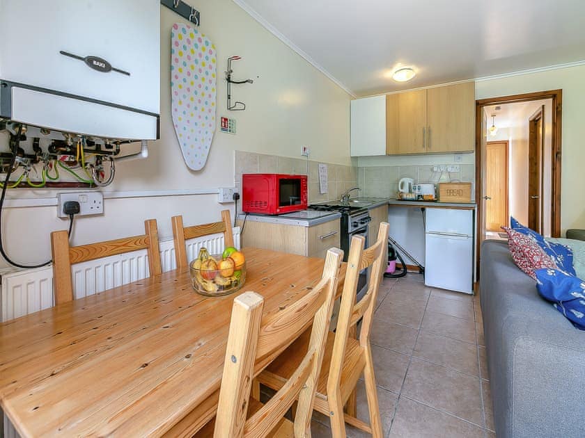 Open plan living space | The Vineries- 25 Mallard Cottage - The Vineries, Lands End, near Porthcurno