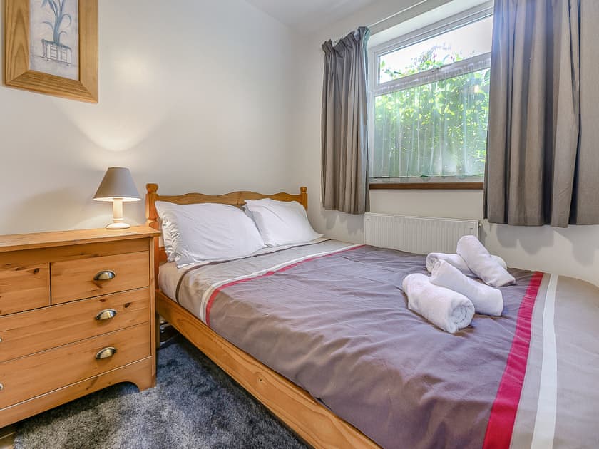 Double bedroom | The Vineries- 25 Mallard Cottage - The Vineries, Lands End, near Porthcurno