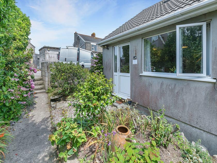 Exterior | The Vineries- 25 Mallard Cottage - The Vineries, Lands End, near Porthcurno