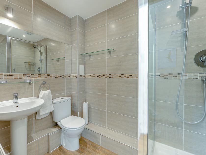 Bathroom | Kestrel Cottage - Osprey Hideaways, Stirling