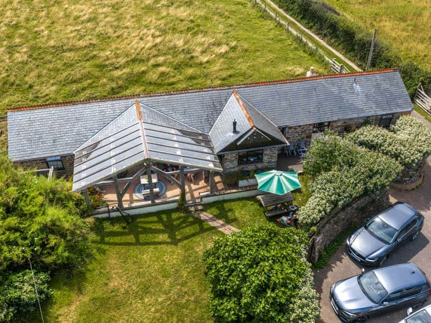 Exterior | The Old Stable - Lewannick Farm, Holywell Bay, near Perranporth