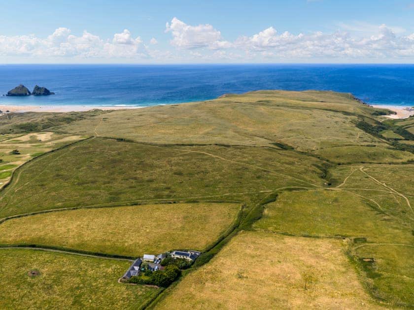 Setting | The Old Stable - Lewannick Farm, Holywell Bay, near Perranporth