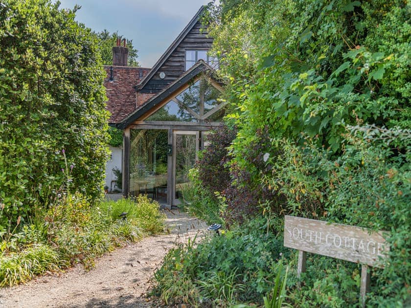 Entertainment | Kings Cottage South - Kings Cottages Holidays, Salisbury