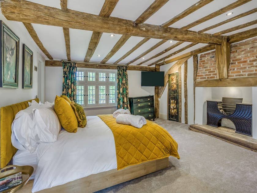Double bedroom | Porters Hall, Stebbing