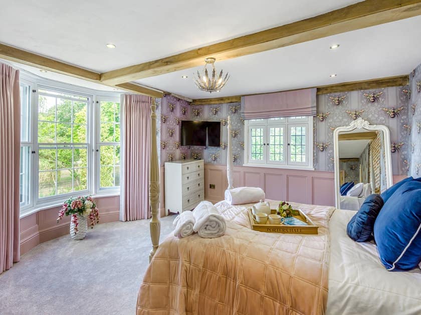 Double bedroom | Porters Hall, Stebbing