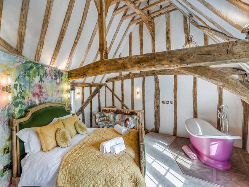 Double bedroom | Porters Hall, Stebbing