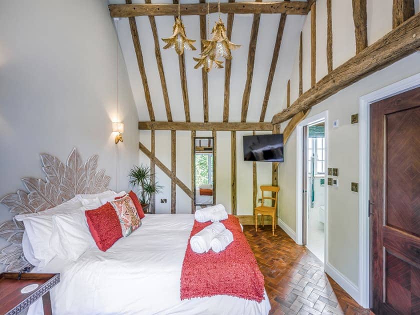 Double bedroom | Porters Hall, Stebbing