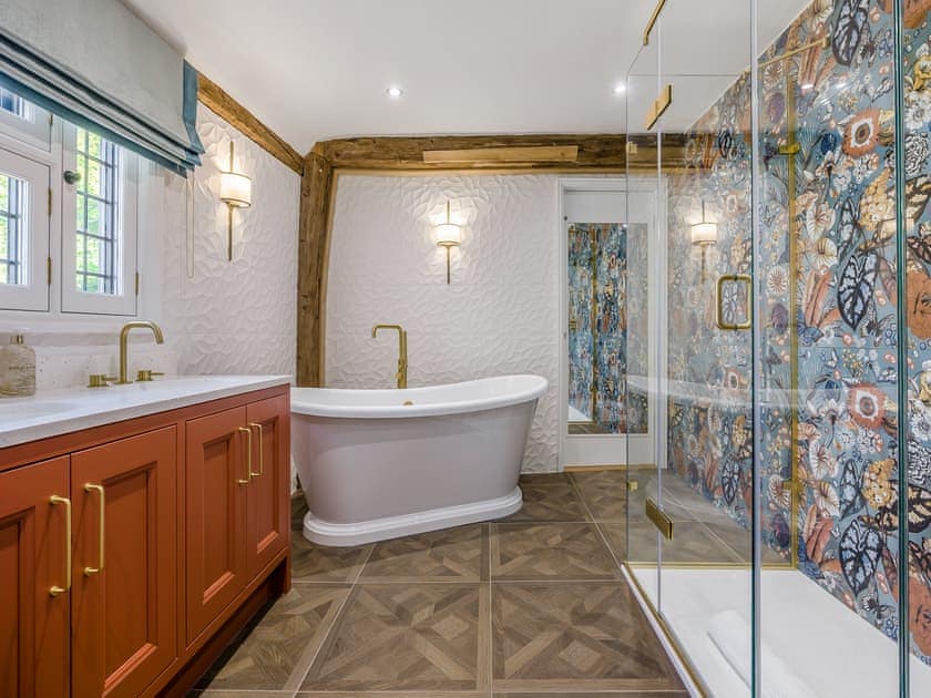 Bathroom | Porters Hall, Stebbing
