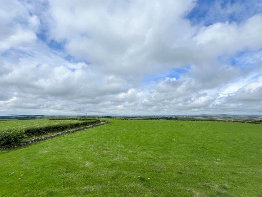 Surrounding area | Sir A Wel, LLANNERCH-Y-MEDD