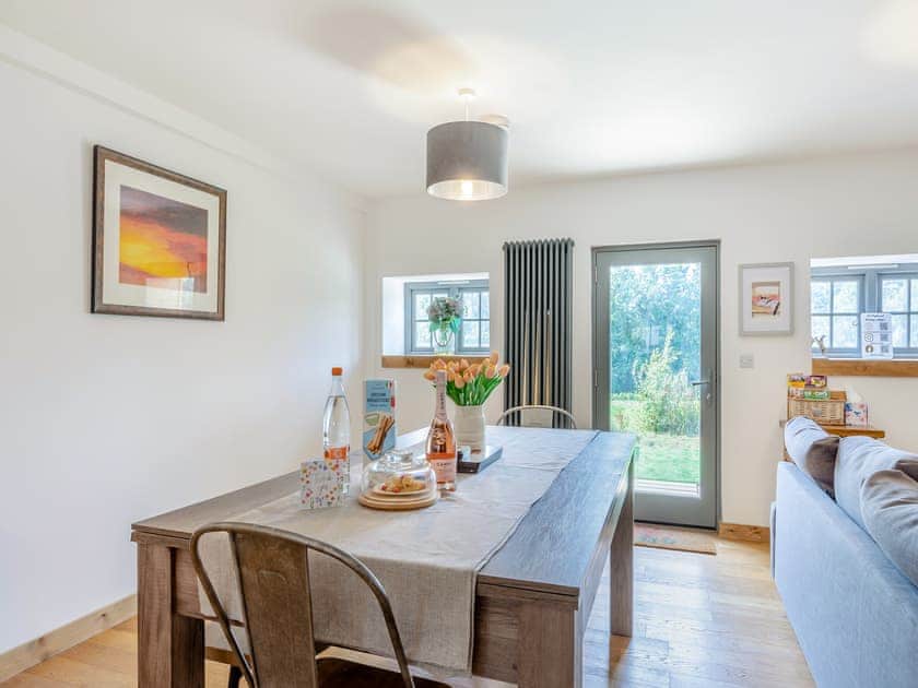 Open plan living space | Piggy in the Middle - Old Highwood, Dunkeswell