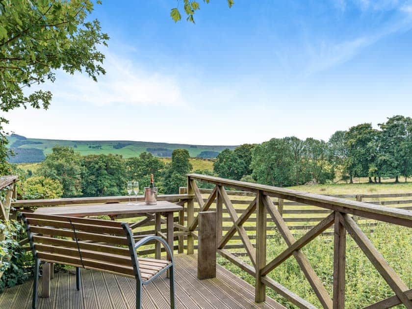 Sitting-out-area | Hygge Cabin - Hadrian’s Garden, Hexham