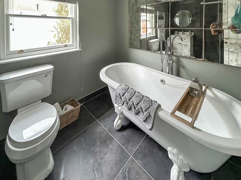 Bathroom | Atlantic Hideaways, Newquay