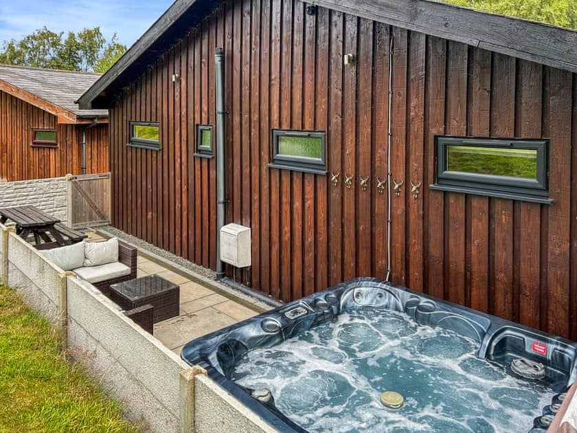Hot tub | The Curious Stag, Rothbury