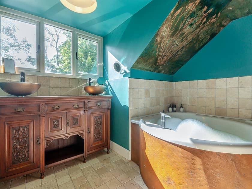 Bathroom | Cefn Hir Fynydd, Betws-Y-Coed
