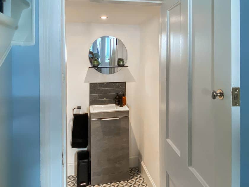 Downstairs W.C | Thornlie, Blairmore, near Dunoon