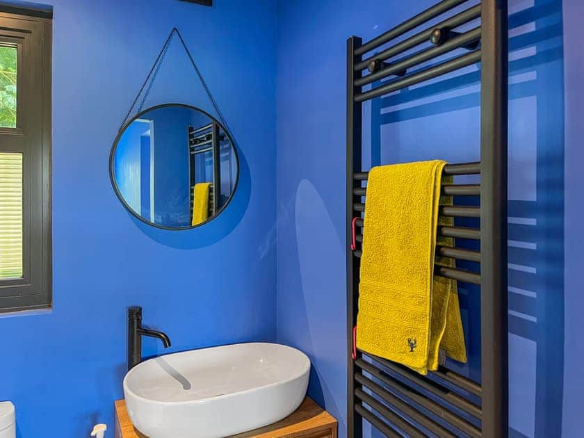 Bathroom | Cassiopeia - Galloway Glamping, Castle Douglas