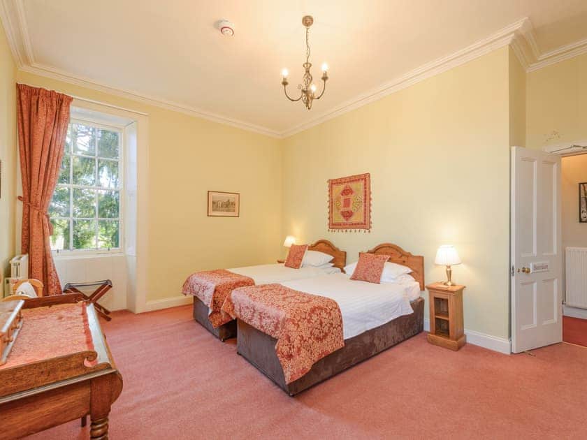 Twin bedroom | Wintonhill Farmhouse - Winton Holidays, Pencaitland
