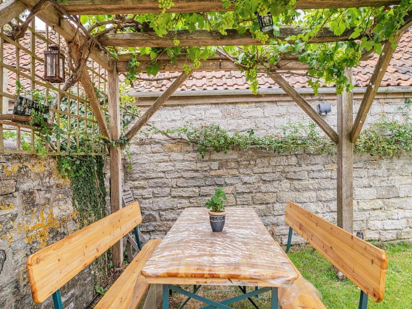 Sitting-out-area | The Cider Barn, West Pennard, near Glastonbury
