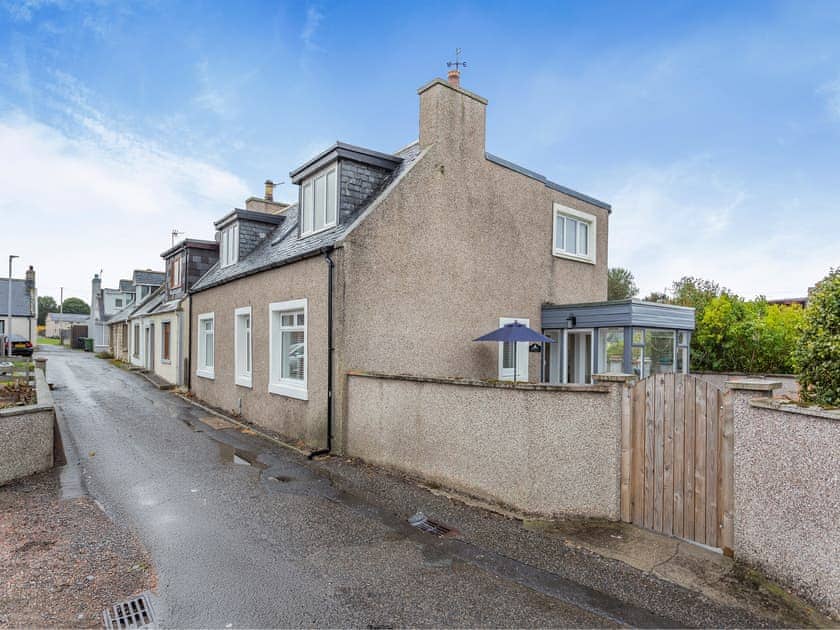 Exterior | Sea Breezes, Balintore