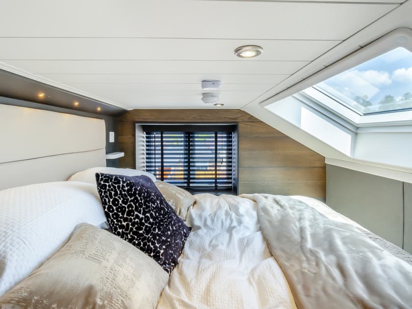 Double bedroom | Aqueduct Hideaway, Chirk, near Llangollen