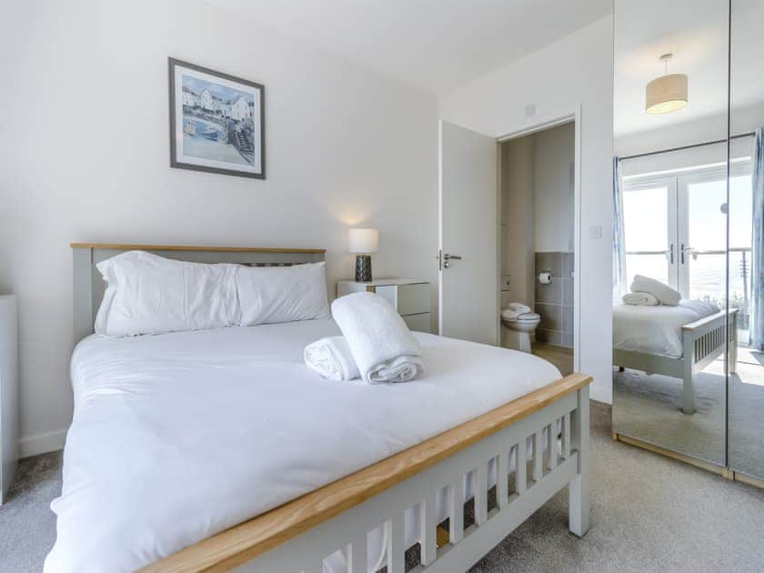 Double bedroom | Verbier, Aberdyfi