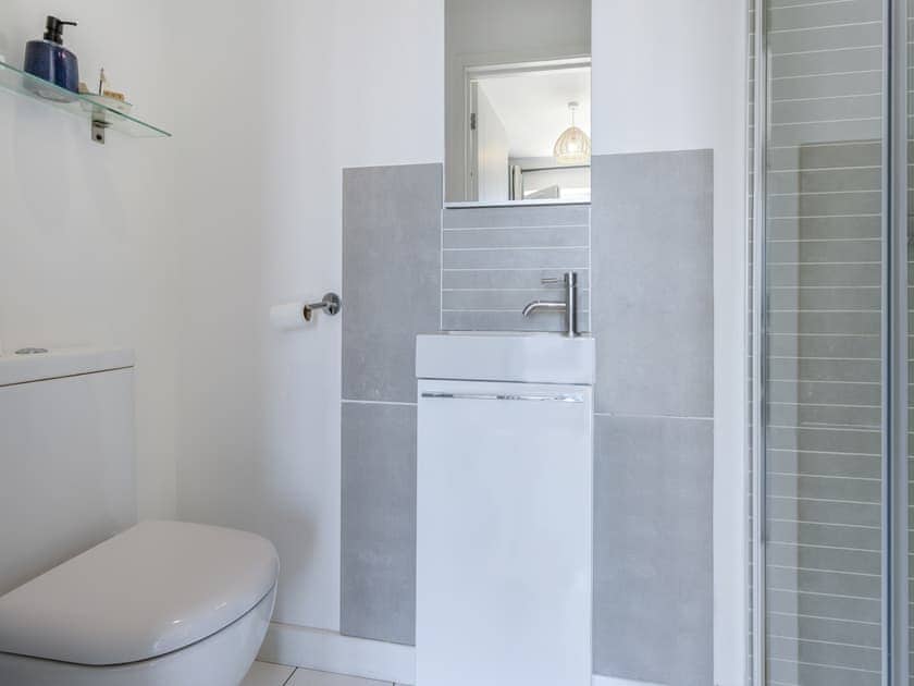 Bathroom | Verbier, Aberdyfi