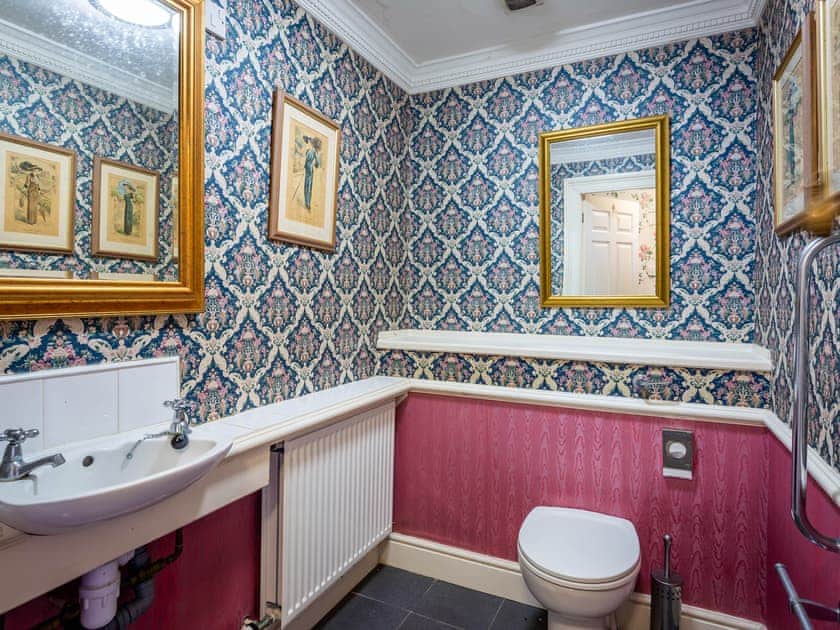 Bathroom | Kilmichael House, Brodick