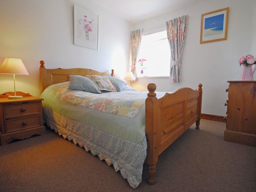 Double bedroom | Robin’s Nest, Kerrow Farm, Sennen