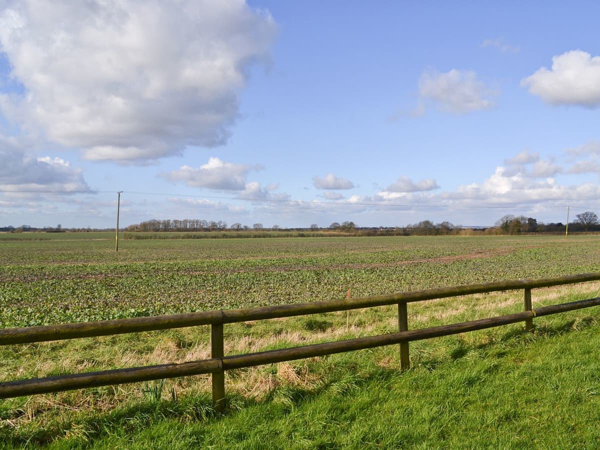 Glebe Farm Apartments and Lodge - Glebe Pine Lodge - Holiday lodge in Central England - Image 4
