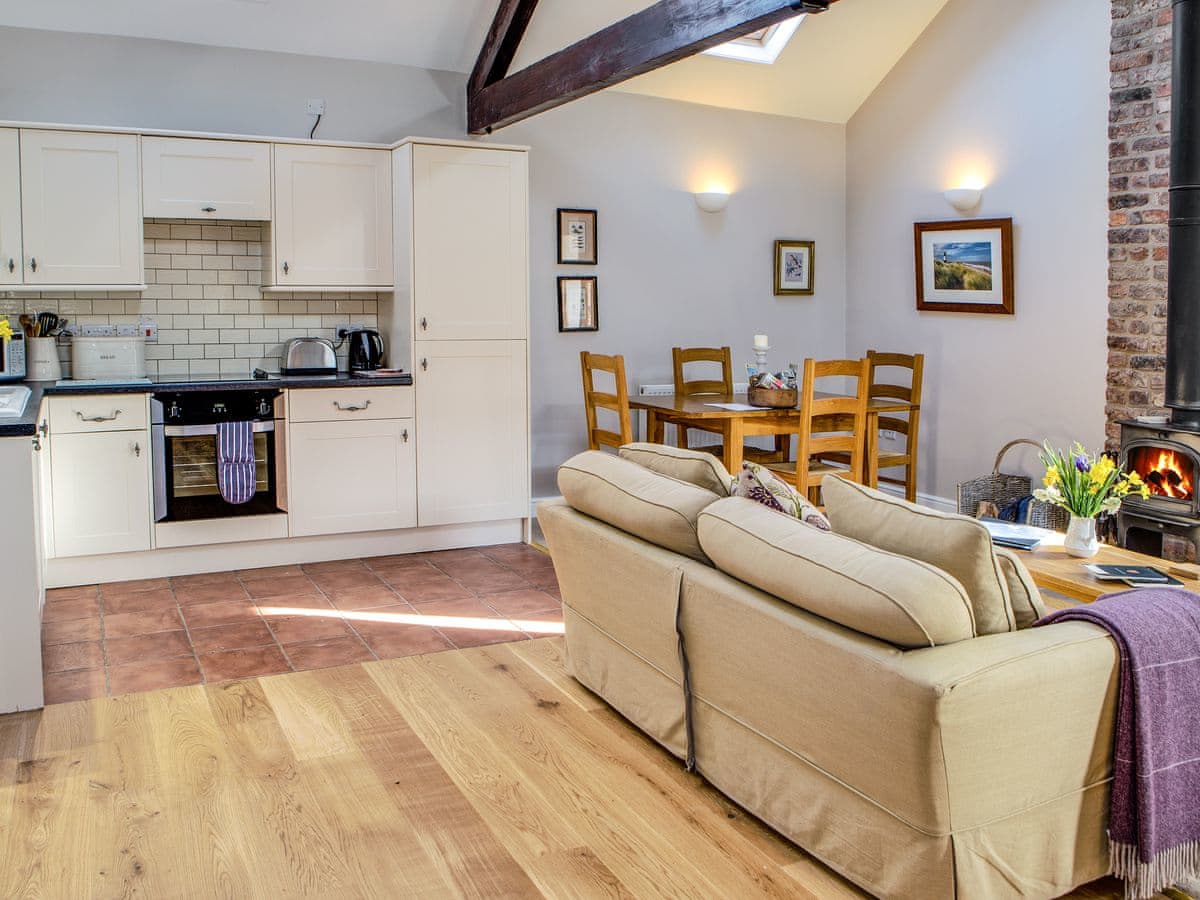 Scalby Lodge - Troutbeck Cottage - Holiday lodge in Yorkshire - Image 2
