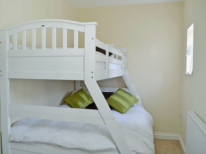 Cosy bunk bedroom | Samphire, Cromer